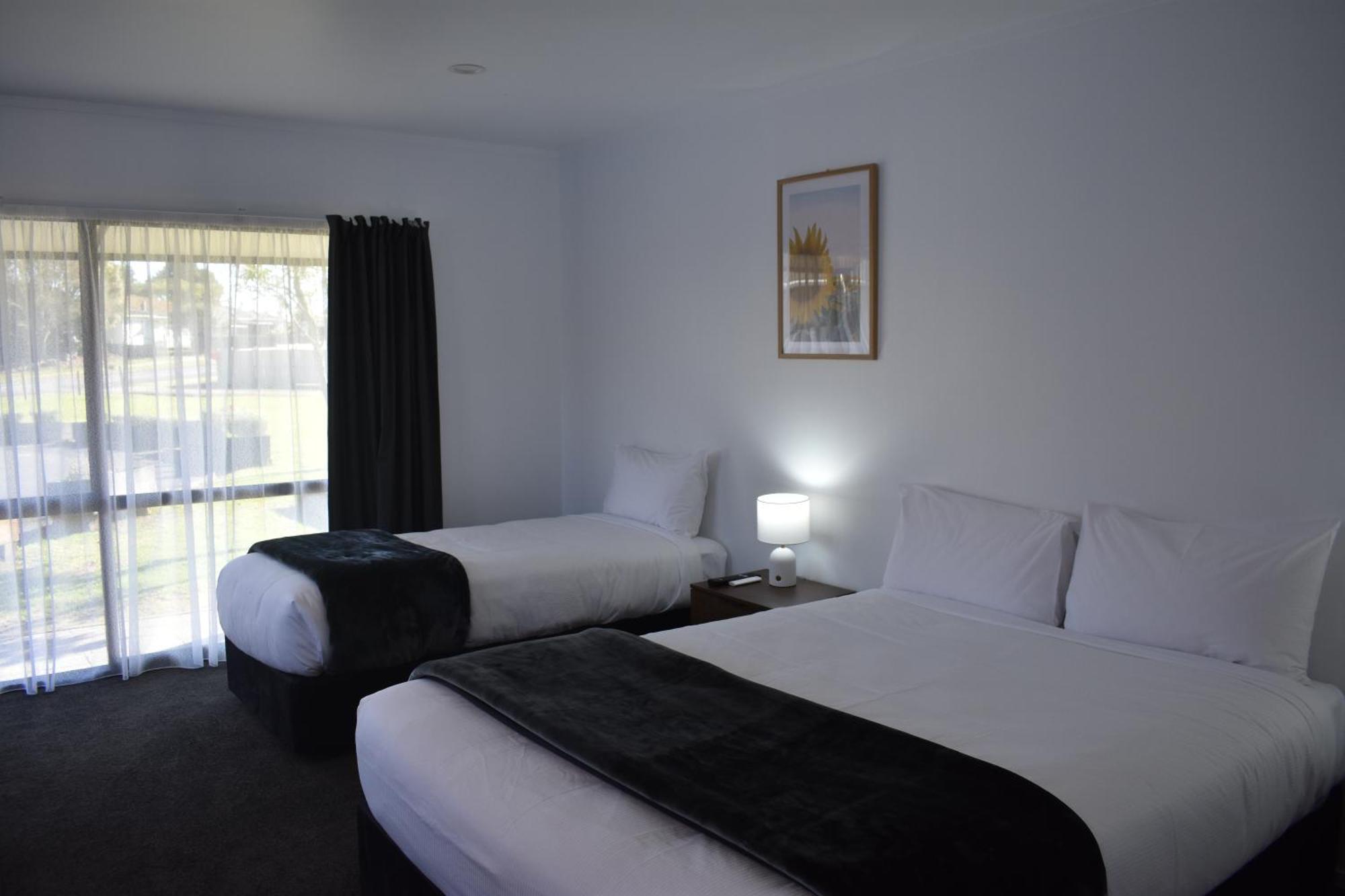 Magnolia Court Motel Opotiki Bagian luar foto